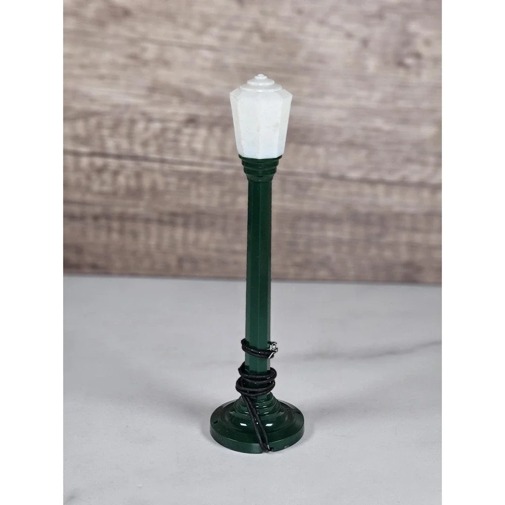 Vintage Colber Model Train Boulevard Lamp Street Light w Original Box